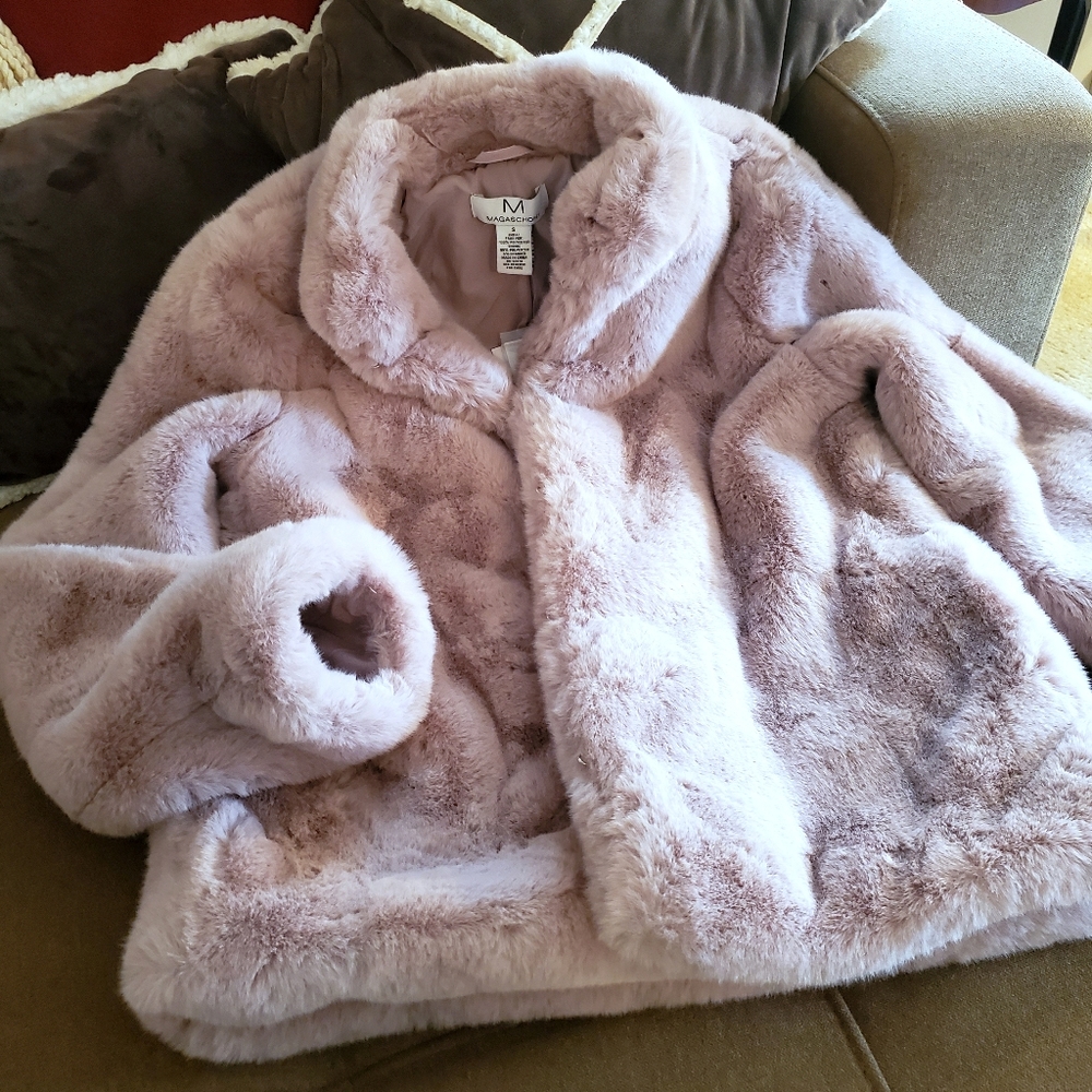 NEW SUPER SOFT VEGAN FUR - Picture 2 of 12